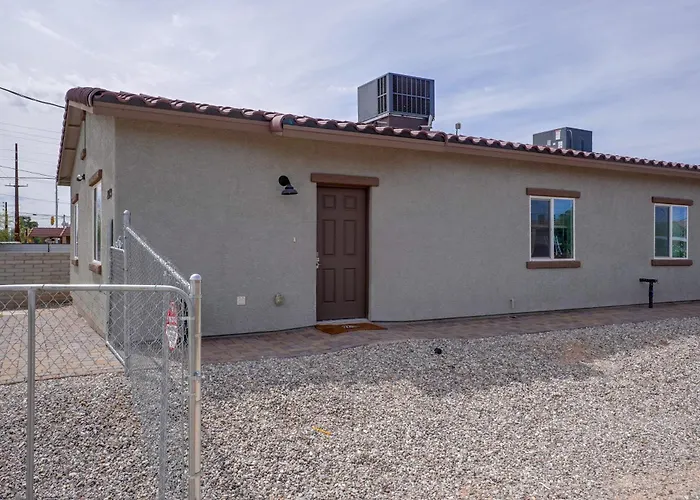 Holiday home Townhome 1 Mi To Midtown & Botanical Gardens! Tucson